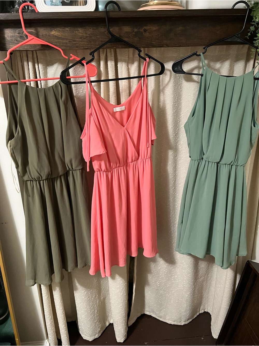 Women’s Lush above the knee dress XS set of 3